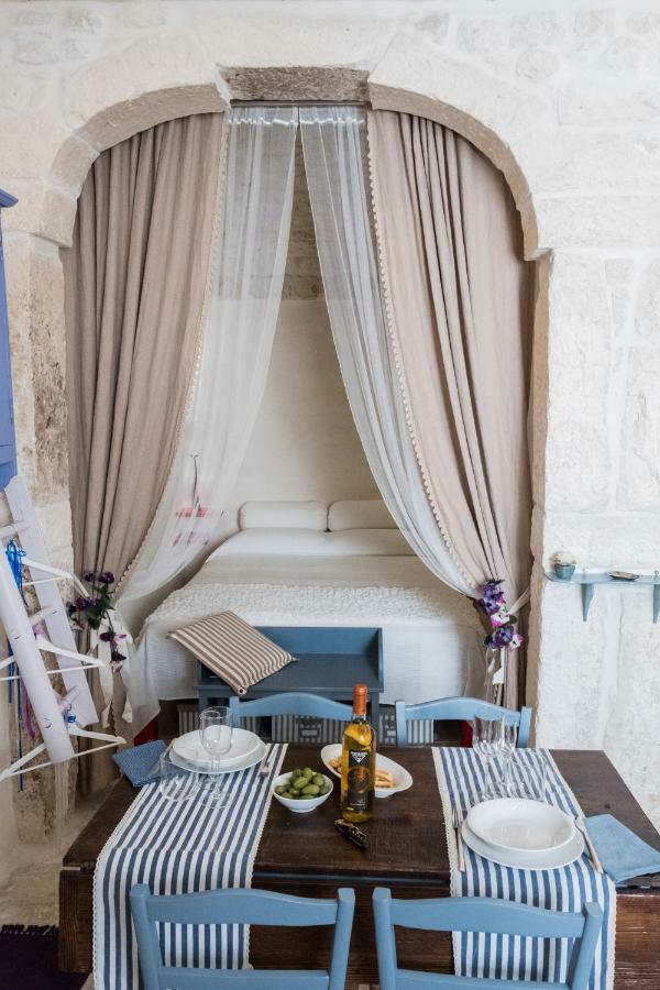 Casa Di Amici Apartment Ostuni Luaran gambar