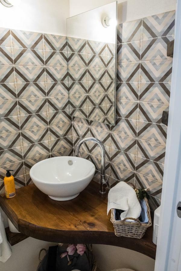 Casa Di Amici Apartment Ostuni Luaran gambar