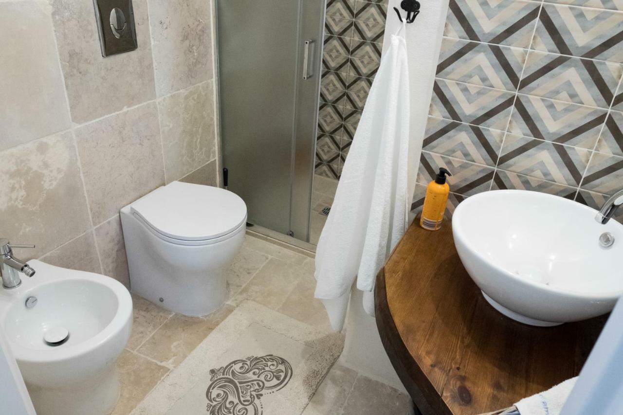Casa Di Amici Apartment Ostuni Luaran gambar